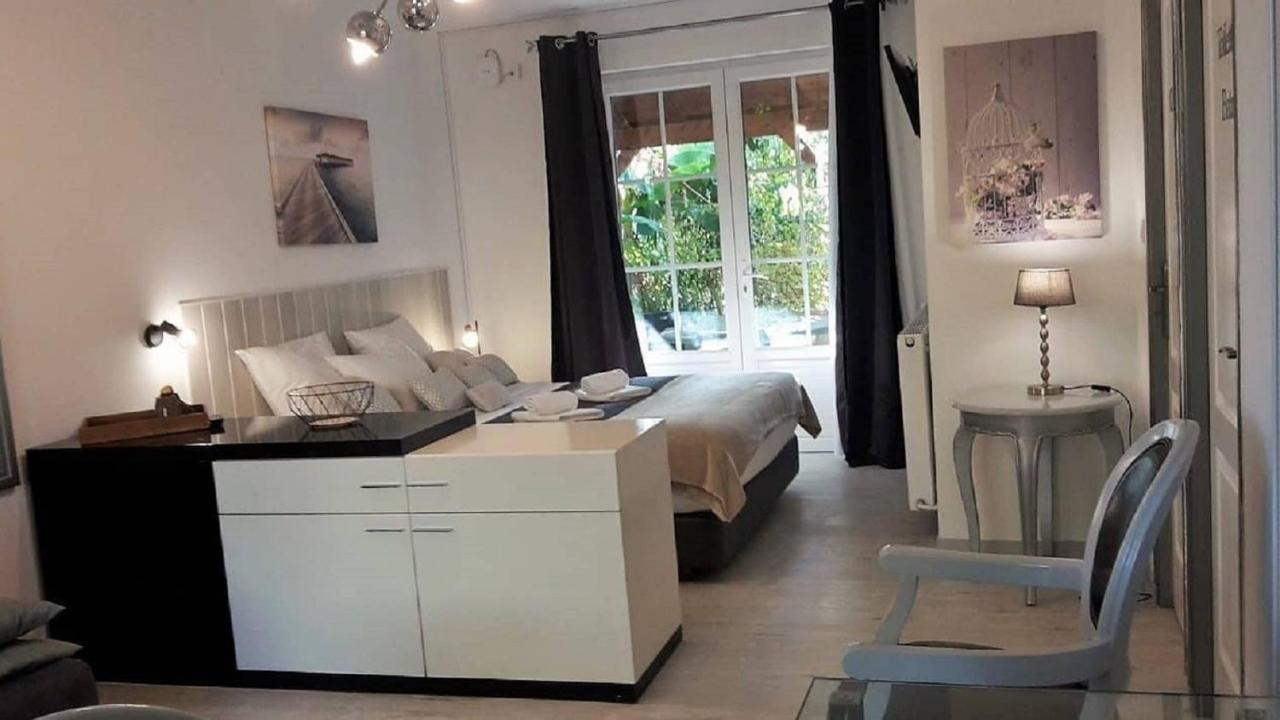 Orangerie du Château Marith - Chambres et Gîtes avec Piscine Clairac  Quarto foto